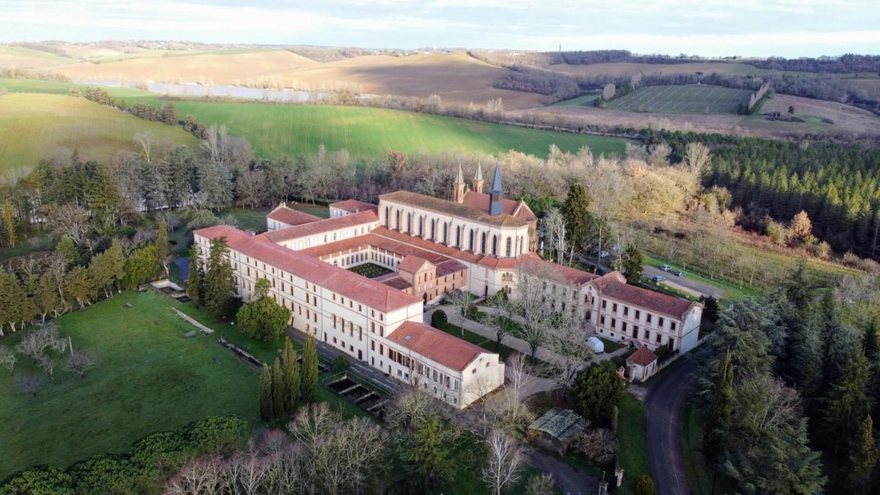 Hotellerie De L'Abbaye Bellegarde-Sainte-Marie Exterior foto